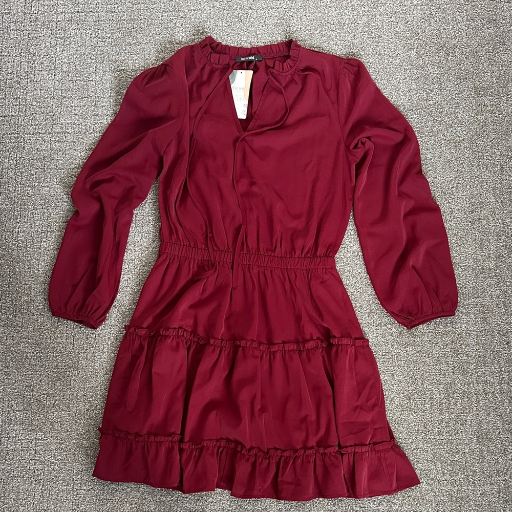 Elegant Burgundy Long Sleeve Dress